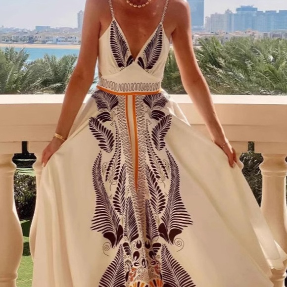 ♥️Hello Gorgeous! Printed V-Neck Cami Cutout Maxi Dress - Apricot - Picture 6 of 9